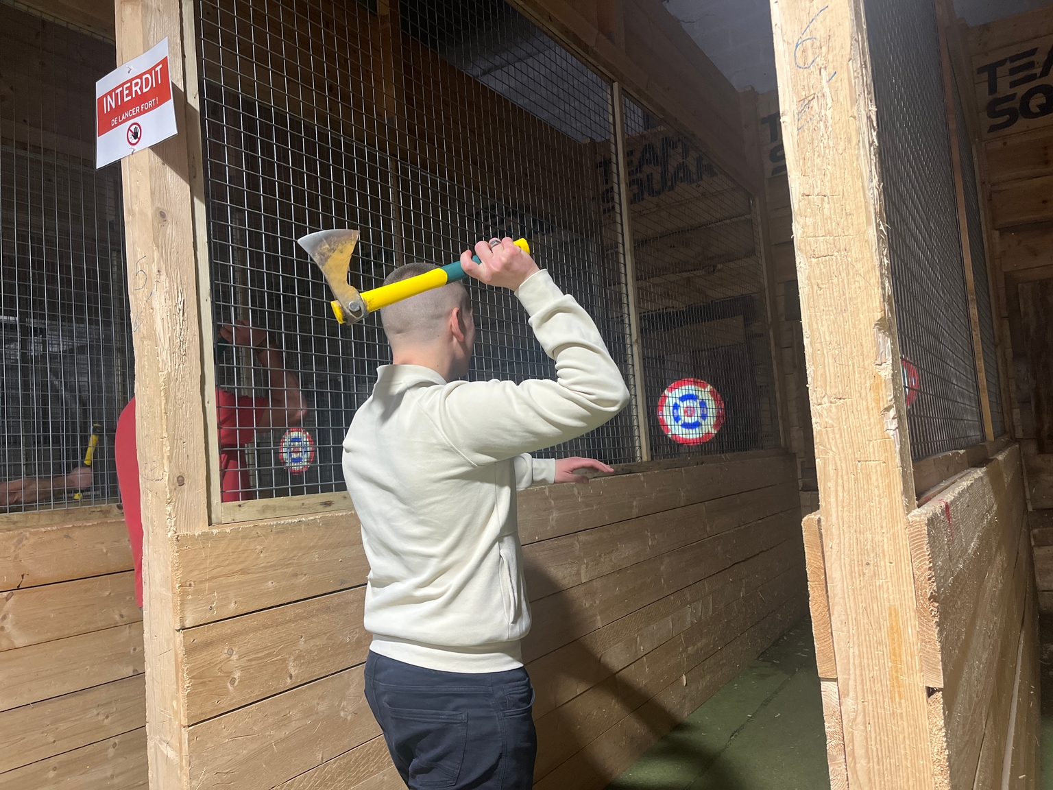 Lancer de haches Hauts-de-France : l’activité insolite à vivre chez Team Square